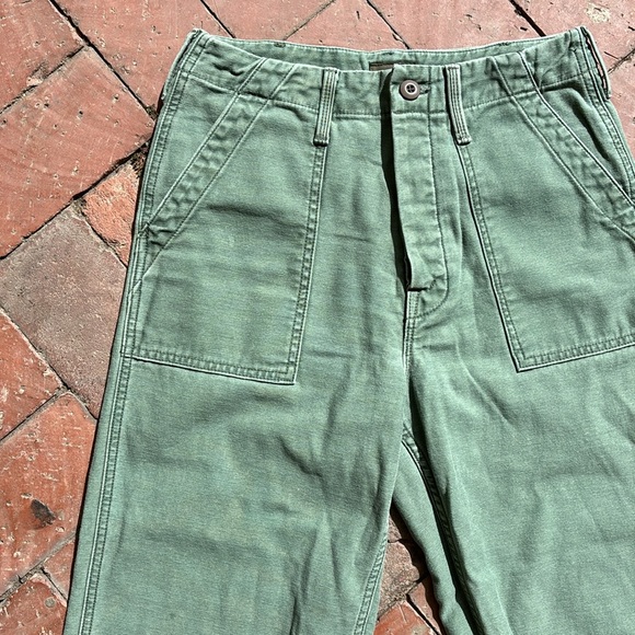 PATCH POCKET PRIVATE ANKLE FRAY-army 
MOTHER DENIM - Picture 5 of 11